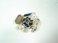Реле регулятор напряжения генератора HYUNDAI  3737038400